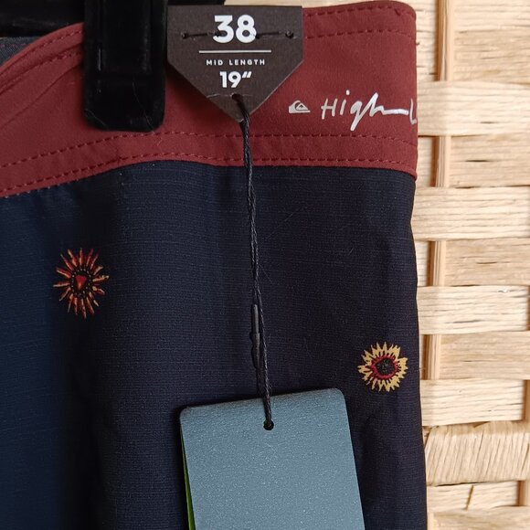 NWT Quiksilver Men's Bathing Suit Board Shorts 19" Velcro Tie L XL Mid Length - Picture 9 of 10